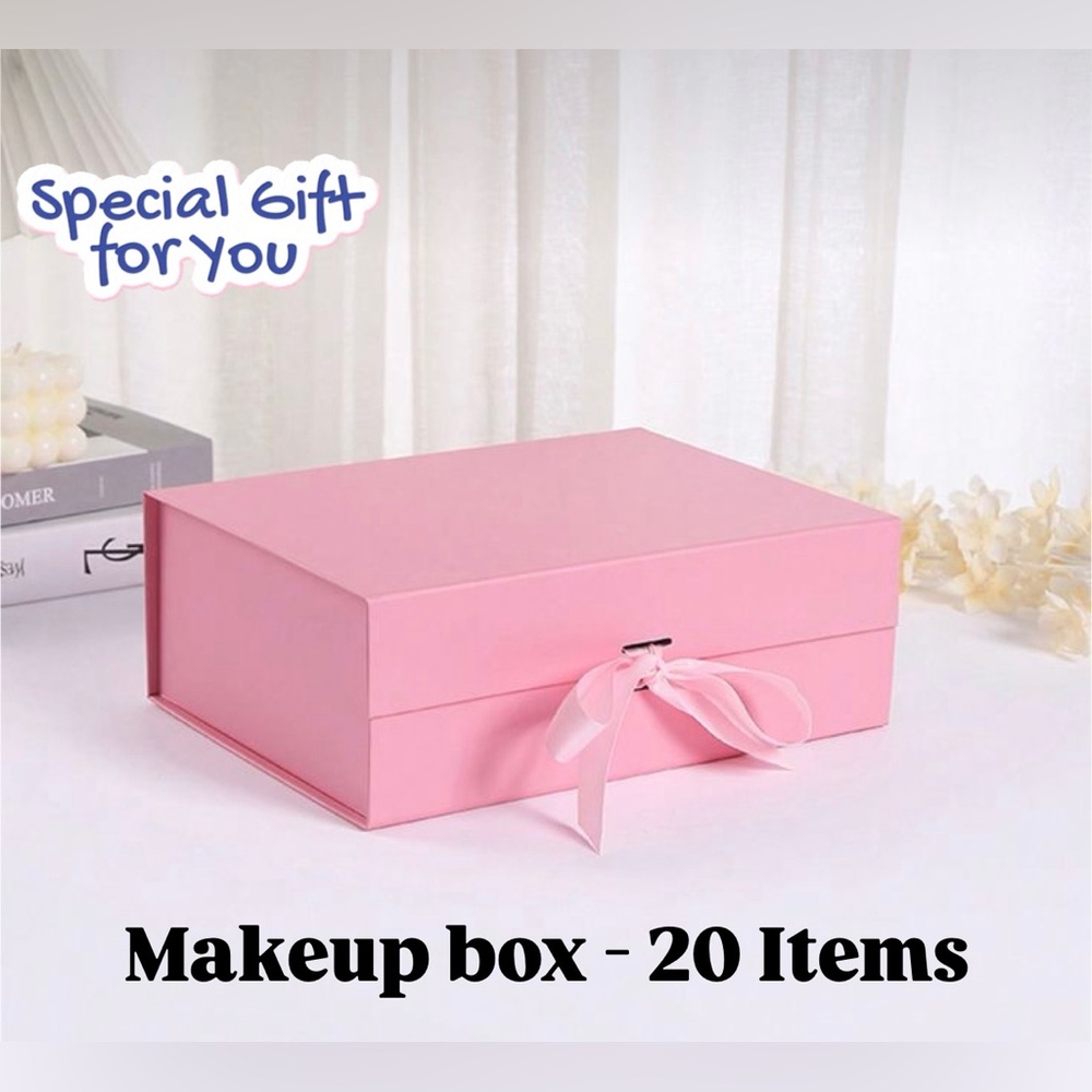 Makeup box - 20 items